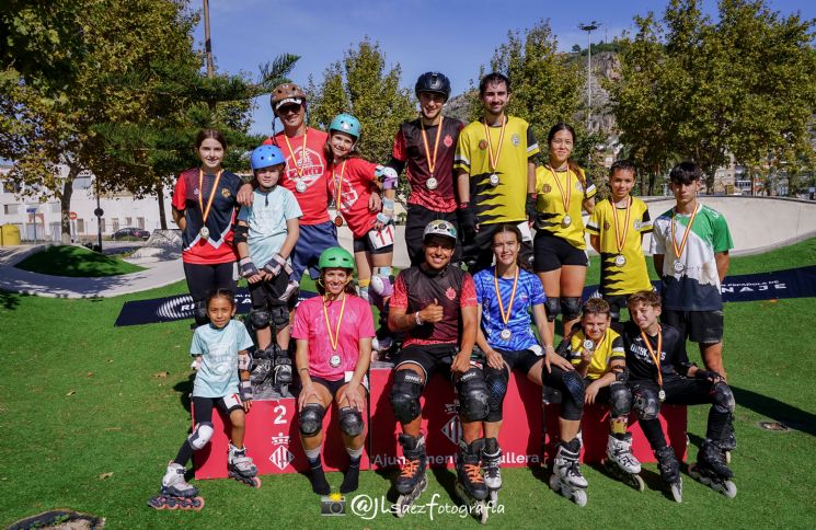 Linda Zhu y Albert Janer ganadores absolutos del Skate Cross de Cullera