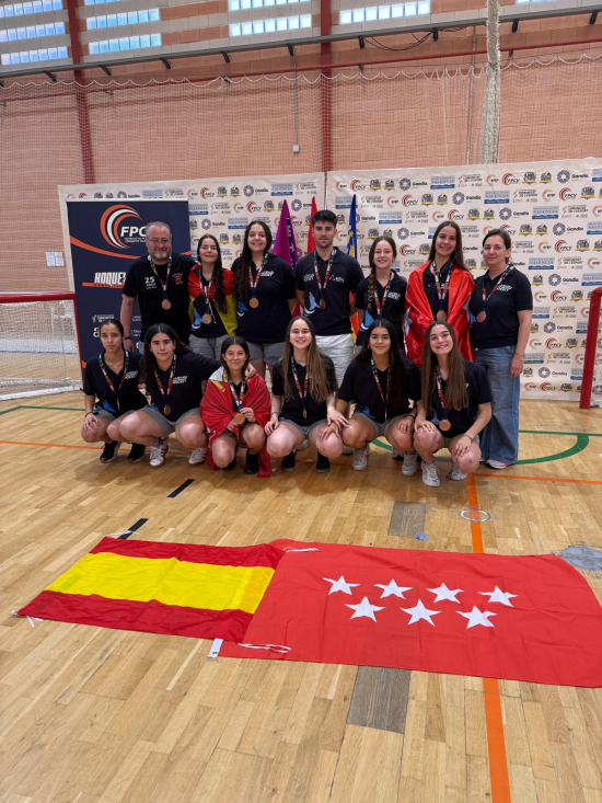 El HC Salt, en Juvenil y el CP Vila-sana, en Alevín, campeonas de las primeras Copas de España de la historia